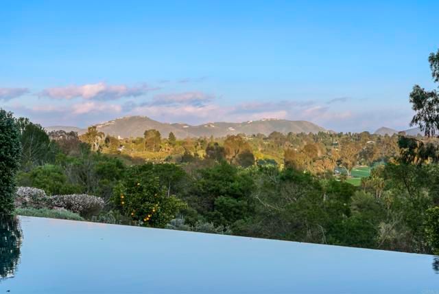 4724 El Aspecto, Rancho Santa Fe, CA 92067