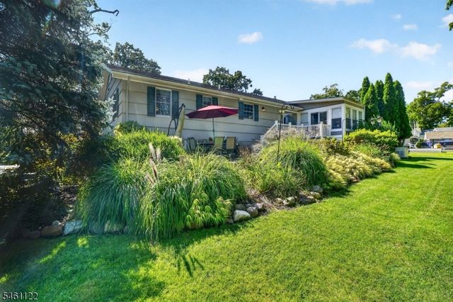 11 Jeffrie Trl, Hanover Twp., NJ 07981