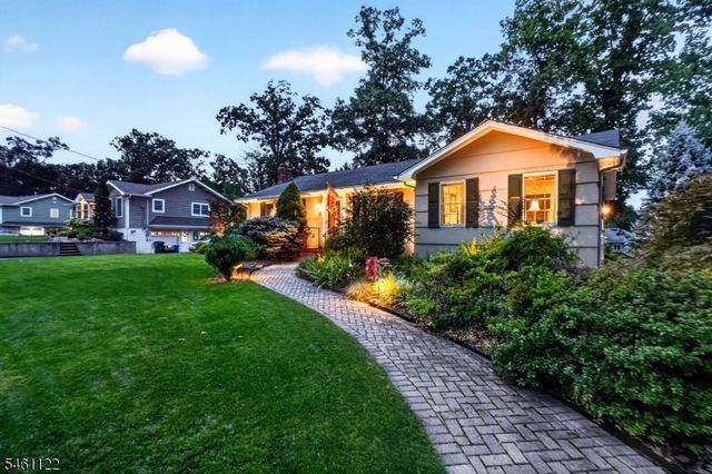 11 Jeffrie Trl, Hanover Twp., NJ 07981