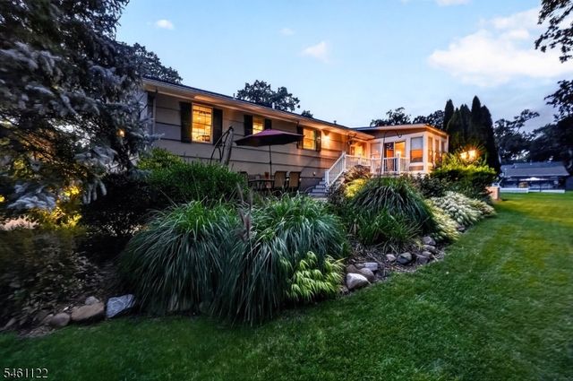 11 Jeffrie Trl, Hanover Twp., NJ 07981