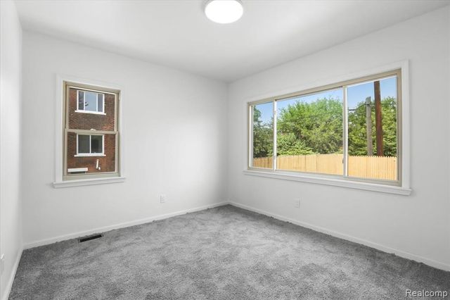 2440 Taylor Street, Detroit, MI 48206