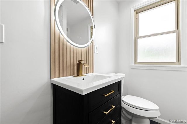 2440 Taylor Street, Detroit, MI 48206