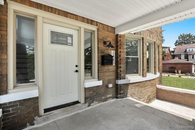 2440 Taylor Street, Detroit, MI 48206