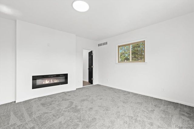 2440 Taylor Street, Detroit, MI 48206