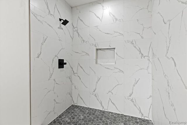 2440 Taylor Street, Detroit, MI 48206