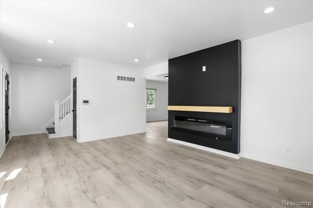 2440 Taylor Street, Detroit, MI 48206