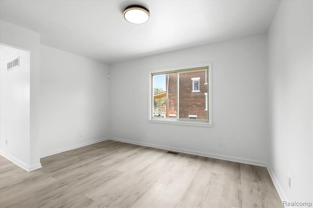 2440 Taylor Street, Detroit, MI 48206