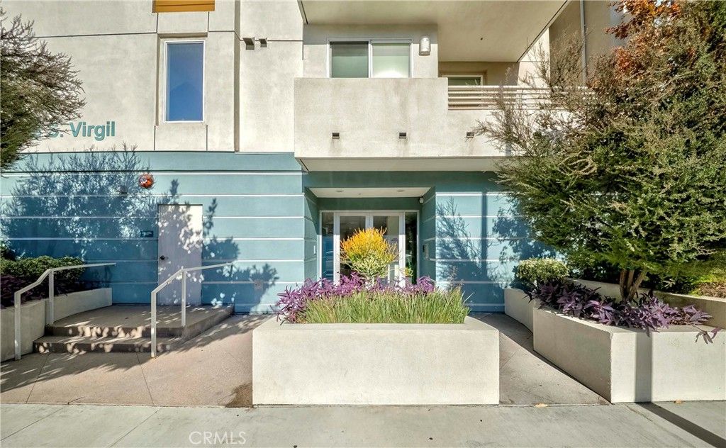 Image 2 of property listing at 436 S Virgil Avenue 403, Los Angeles, CA 90020