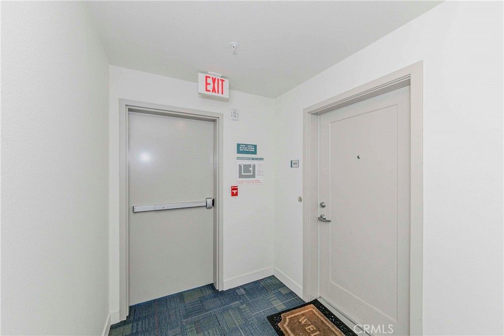 Image 25 of property listing at 436 S Virgil Avenue 403, Los Angeles, CA 90020