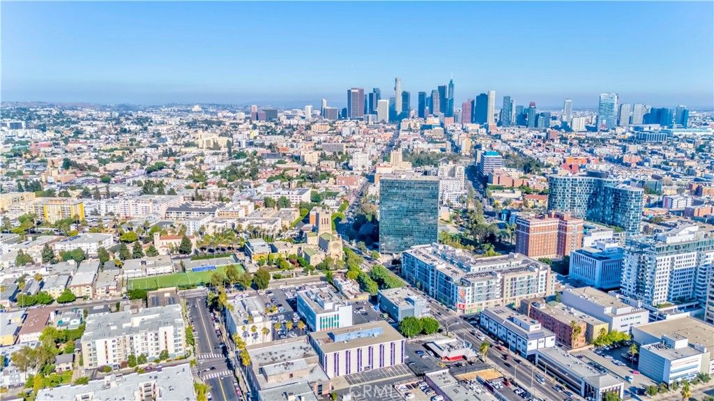 Image 39 of property listing at 436 S Virgil Avenue 403, Los Angeles, CA 90020