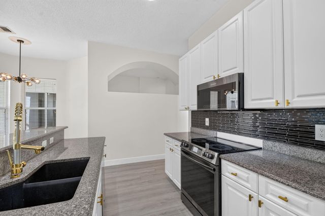 10803 Paso Fino Drive, Lake Worth, FL 33449