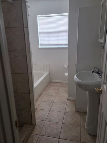 229 Canyon Drive, Whitney, TX 76692