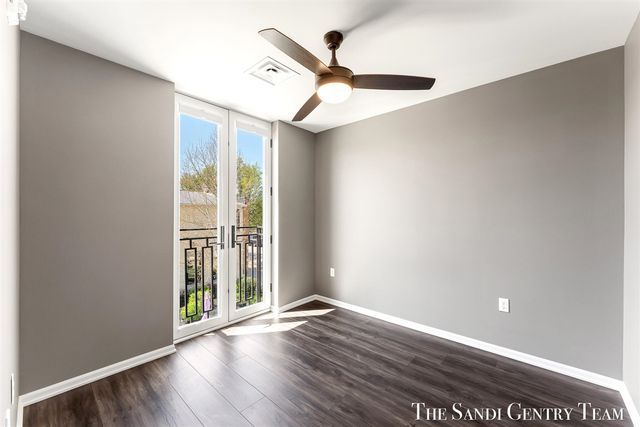 110 W Savidge Street 203, Spring Lake, MI 49456