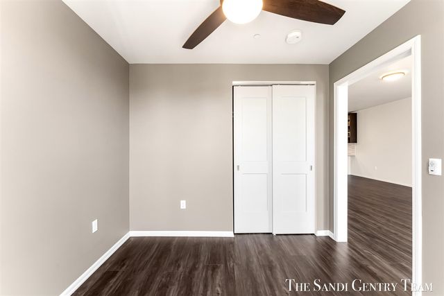 110 W Savidge Street 203, Spring Lake, MI 49456
