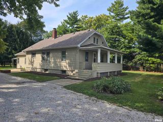 18923 IL Route 9, Pekin, IL 61554