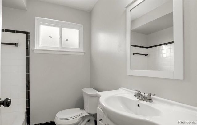 27007 Joy Road, Dearborn Heights, MI 48127