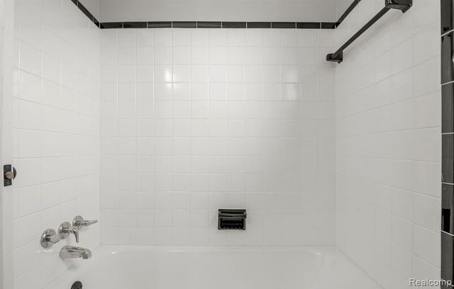 27007 Joy Road, Dearborn Heights, MI 48127