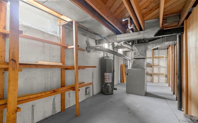 27007 Joy Road, Dearborn Heights, MI 48127