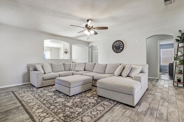 7924 Tiffany Road SW, Albuquerque, NM 87121