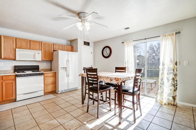 7924 Tiffany Road SW, Albuquerque, NM 87121