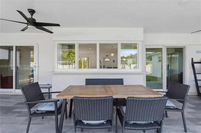 632 S Crescent Dr, Hollywood, FL 33021