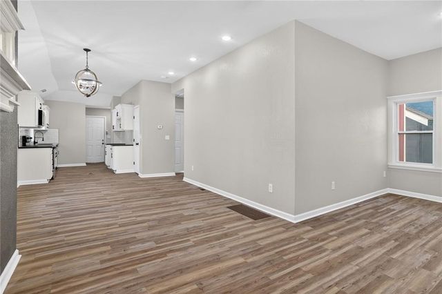 5631 Euclid Avenue, Kansas City, MO 64130