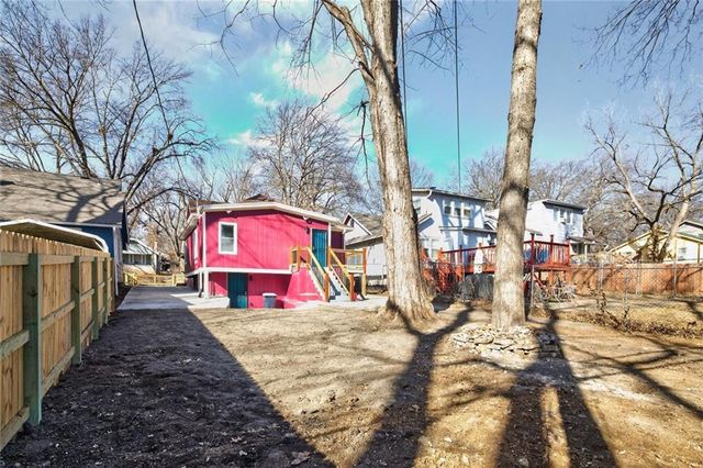 5631 Euclid Avenue, Kansas City, MO 64130