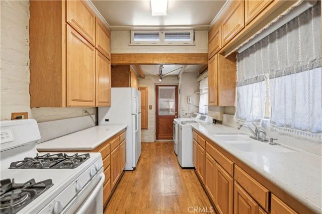 3057 Orange Avenue, La Crescenta, CA 91214
