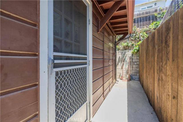 3057 Orange Avenue, La Crescenta, CA 91214