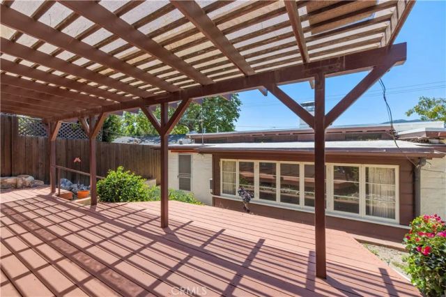 3057 Orange Avenue, La Crescenta, CA 91214