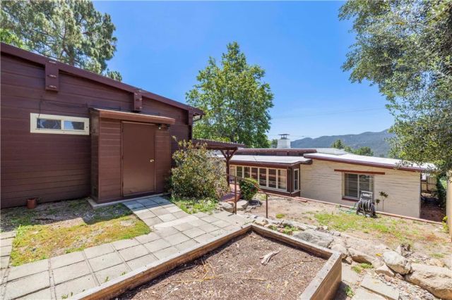 3057 Orange Avenue, La Crescenta, CA 91214