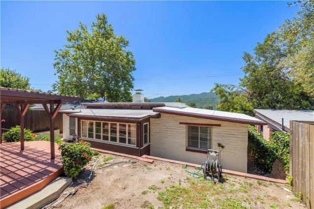3057 Orange Avenue, La Crescenta, CA 91214