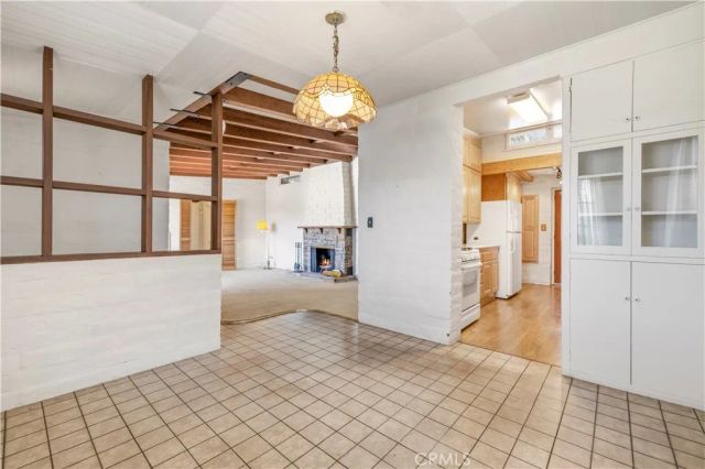 3057 Orange Avenue, La Crescenta, CA 91214