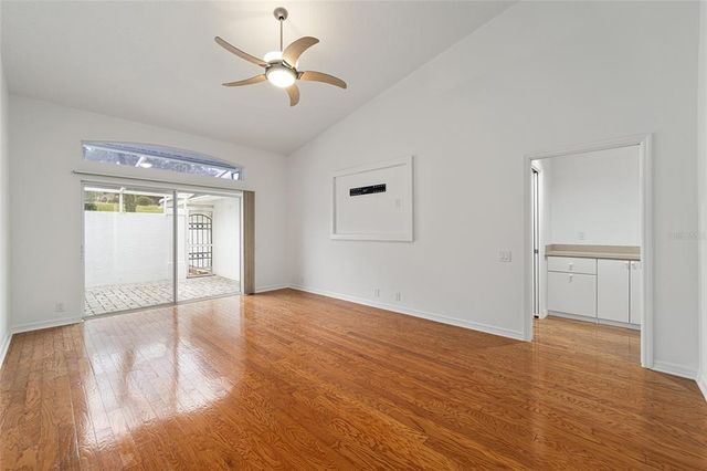 6042 TOPSAIL ROAD, Lady Lake, FL 32159