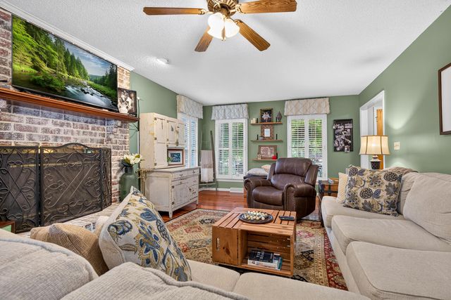 1547 Sterling Oaks Drive, Moncks Corner, SC 29461