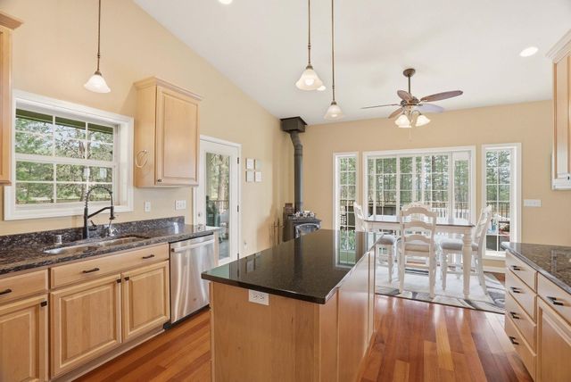 5865 Little Sandy Loop, Nine Mile Falls, WA 99026