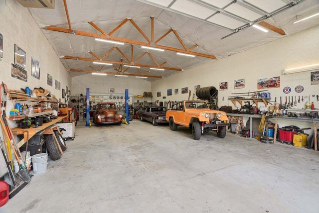 5865 Little Sandy Loop, Nine Mile Falls, WA 99026