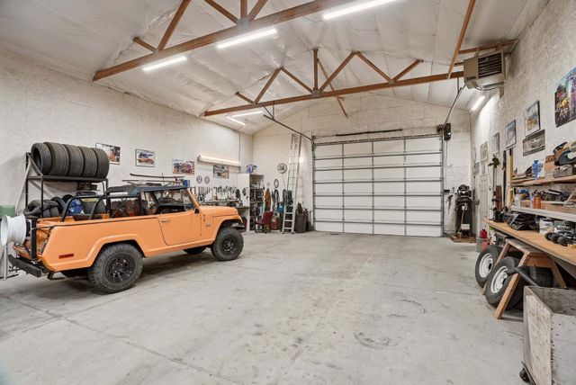 5865 Little Sandy Loop, Nine Mile Falls, WA 99026