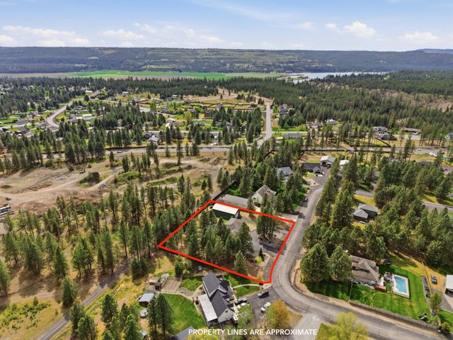 5865 Little Sandy Loop, Nine Mile Falls, WA 99026