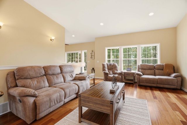 5865 Little Sandy Loop, Nine Mile Falls, WA 99026