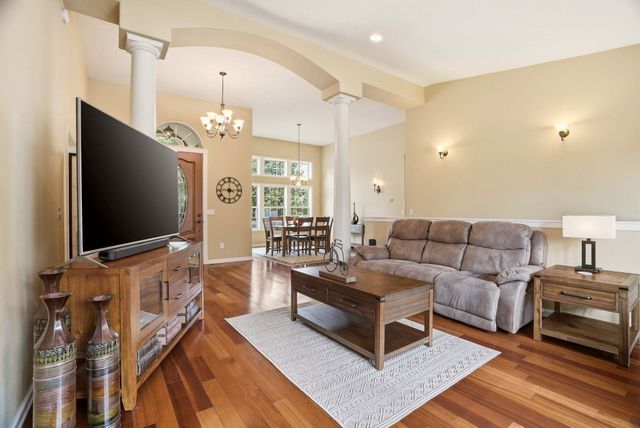 5865 Little Sandy Loop, Nine Mile Falls, WA 99026