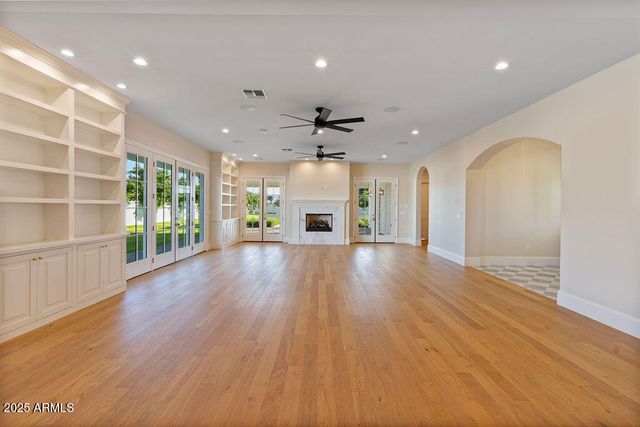 2495 E SUPERSTITION Drive, Gilbert, AZ 85297