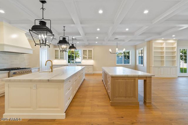 2495 E SUPERSTITION Drive, Gilbert, AZ 85297