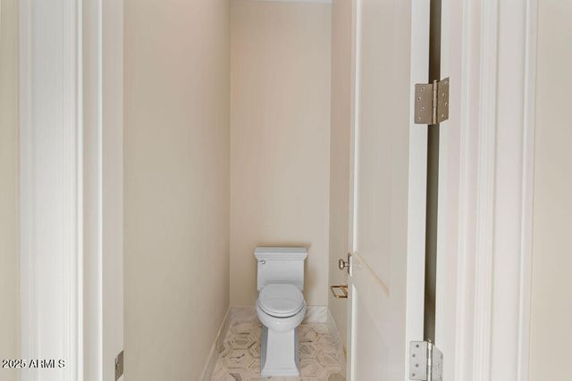 2495 E SUPERSTITION Drive, Gilbert, AZ 85297