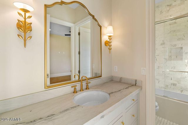 2495 E SUPERSTITION Drive, Gilbert, AZ 85297