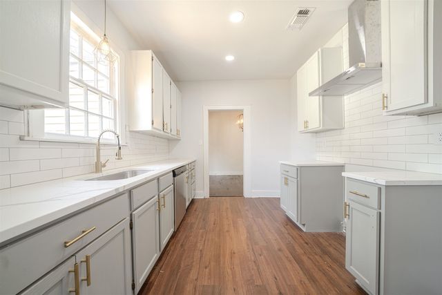 417 E Meredith, Marshall, TX 75670