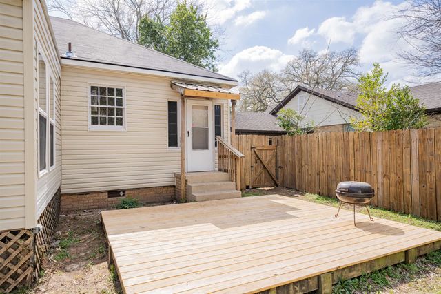 417 E Meredith, Marshall, TX 75670