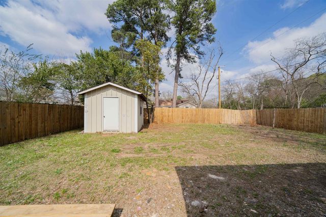 417 E Meredith, Marshall, TX 75670