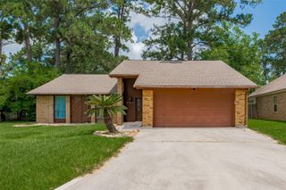 10419 Twin Circles Drive, Montgomery, TX 77356