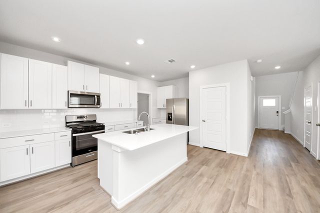 6808 Hart Oak Court, Conroe, TX 77304